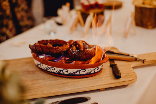 Chorizo grill&eacute; pendant le cocktail dinatoire
