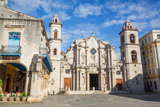 Cathedral de San Cristobal, Plaza de la Cathedral, Old Town, UNESCO World Heritage Site; Havana, Cuba
