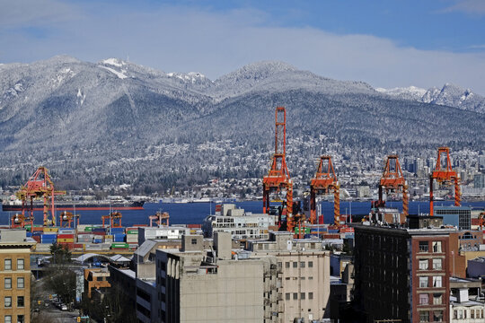 Vancouver harbour with Grouse Mountain on left, Vancouver, British Columbia, Canada