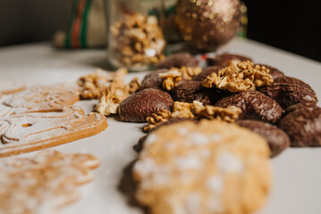pierniki świąteczne, świąteczne pierniczki, wypieki, boże narodzenie, jedzenie, ciasteczka, słodki, deser, ciastka, pierniczki, pieczenia, ciastko, ciasta, przekąska, 