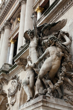 Statues, Palais Garnier, 9th Arrondissement, Paris, Ile-de-France, France