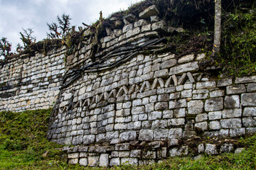 YALAPE SITIO ARQUEOLOGICO