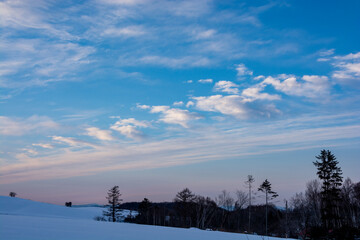 Obraz premium 冬の美しい夕暮れの雲 