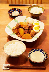 大根と肉の煮物