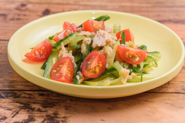 ツナと胡瓜のサラダ