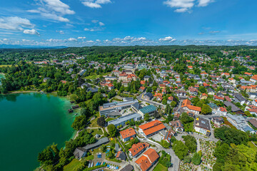Tutzing, idyllisch gelegene Gemeinde am Westufer des Starnberger Sees im Luftbild