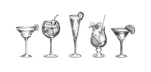 Setof vector hand drawn cocktails in sketch style - 555606669