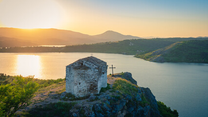 Saint Letni Church, Pchelina Dam, Lobosh, Bulgarien 🇧🇬 © hornung