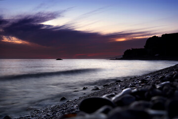 Puesta de sol en la costa del mediterráneo