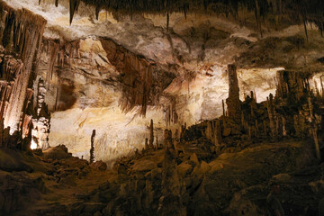 Obraz premium Porto Cristo, Mallorca, Spain - 9 Nov, 2022: Underground caverns at the Cuevas del Drach