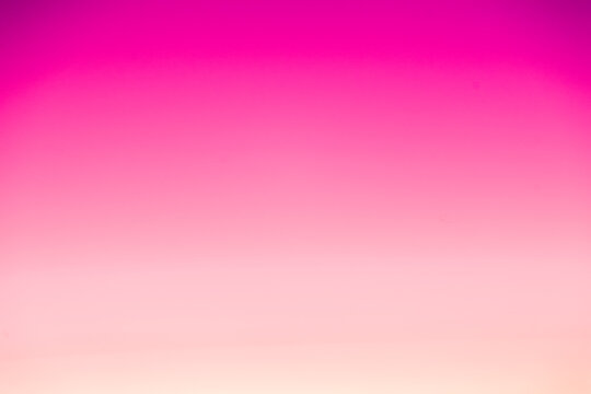 Dégradé de couleurs chaudes pour arrière-plan rose type st valentin, jaune vers rose mauve magenta