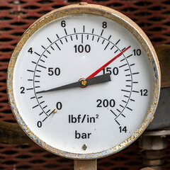 Vintage pressure guage in lbs and bar