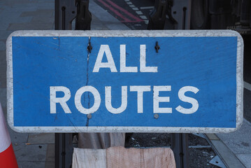 all routes direction sign
