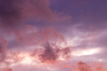 Fototapeta na wymiar clouds in the sky over sunset