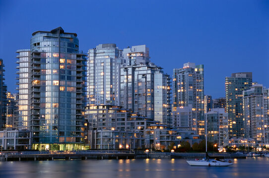 Condominiums Vancouver, British Columbia Canada