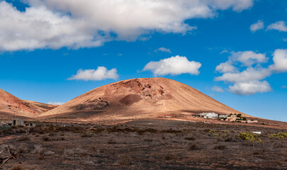 Fototapeta na wymiar Amazing view of volcanos in Lanzarote