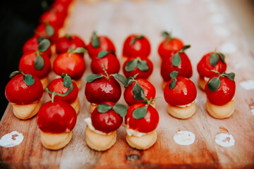 Fototapeta na wymiar Tomates Cherry