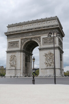 Arc De Triomphe, 8th Arrondissement, Paris, France