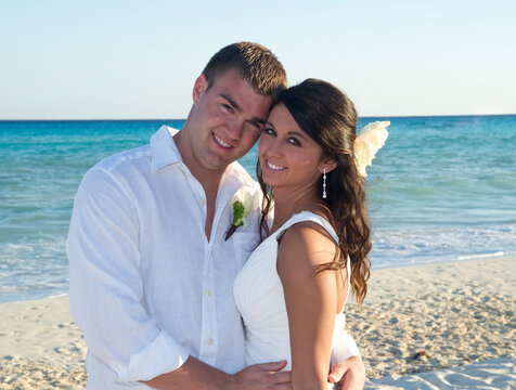 Bride and Groom on Beach, Reef Playacar Resort and Spa, Playa del Carmen, Mexico