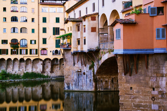 River Arno and Ponte Vecchio, Florence, Tuscany, Italy