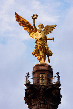 El Angle Statue, Paseo de la Reforma, Mexico City, Mexico