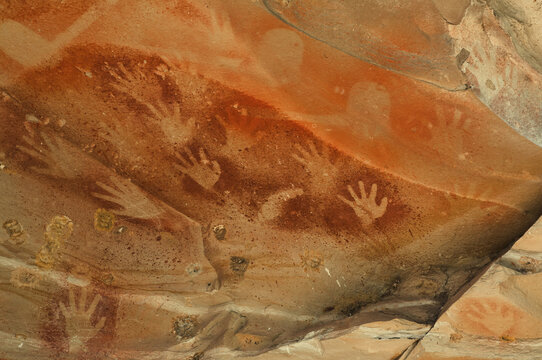 Aboriginal Rock Art, Baloon Cave, Carnarvon Gorge, Carnarvon National Park, Queensland, Australia