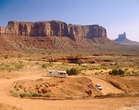 Camping at Sentinel Mesa, Monument Valley, Arizona, USA
