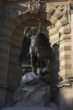 Statues on Building, Paris, France