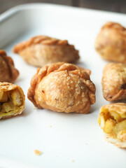 chicken curry puff