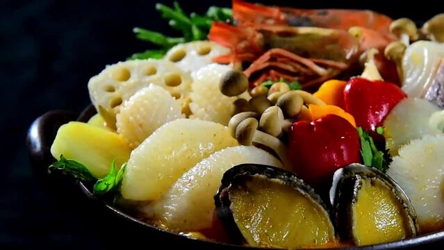 冬の味覚鍋　海鮮鍋