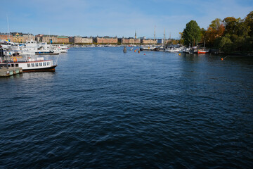 Fototapeta na wymiar Deep blue water of Lake Mälaren in marina area in Stockholm, Sweden