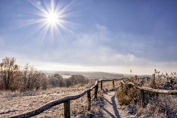 Blick vom Kraterrand des Rodderberges über den alten Vulkan © heiwa