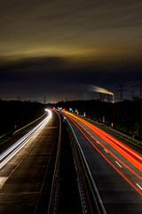 Fototapeta na wymiar A29 Autobahn bei Nacht