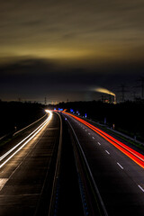 Fototapeta na wymiar A29 Autobahn bei Nacht