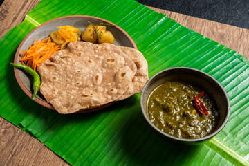 チャパティと南インドカレー chapati and curry set meal