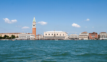 Fototapeta na wymiar View of Piazza San Marco