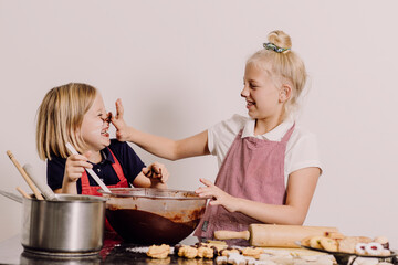 In der Weihnachtsbäckerei