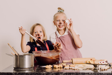 In der Weihnachtsbäckerei
