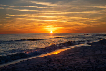 Fototapeta na wymiar sunset at pensacola beach