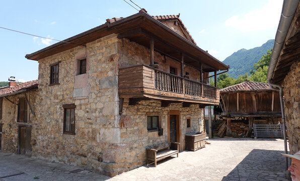 Arquitectura tradicional de Soto de Agues, Asturias