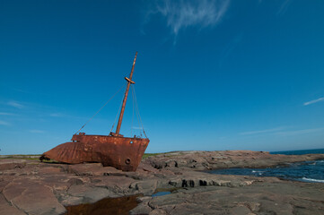 Old ship wreck in Kegaska