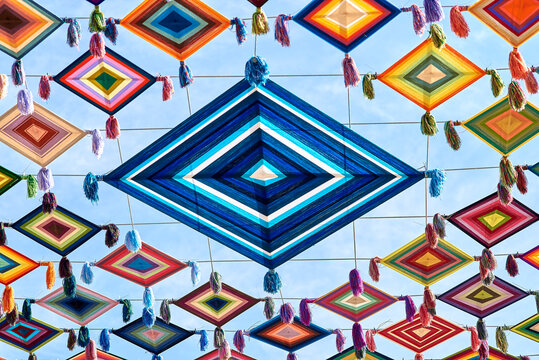 el ojo de dios, nayarit, arte mexicano, lluvia de ojos de dios, tejido huichol, huicholes, mandalas