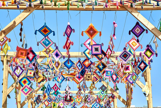 el ojo de dios, nayarit, arte mexicano, lluvia de ojos de dios, tejido huichol, huicholes, mandalas