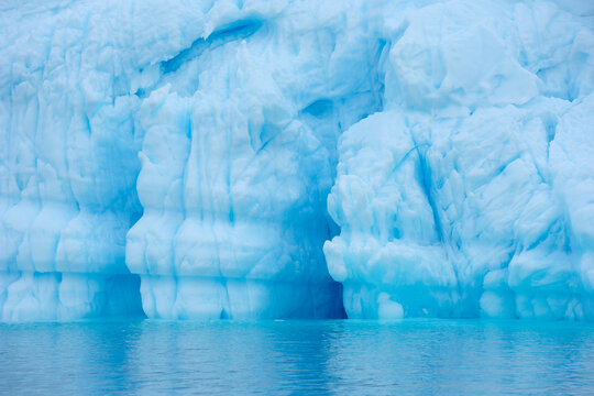 Blue Iceberg, Rode Fjord, Scoresby Sund, Greenland