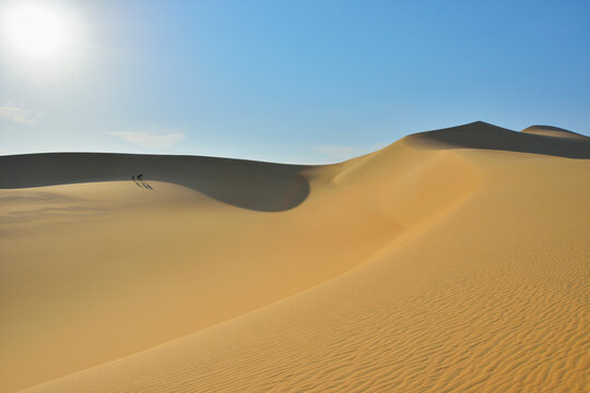Scenic view of Sand Dune with Sun, Matruh, Great Sand Sea, Libyan Desert, Sahara Desert, Egypt, North Africa, Africa