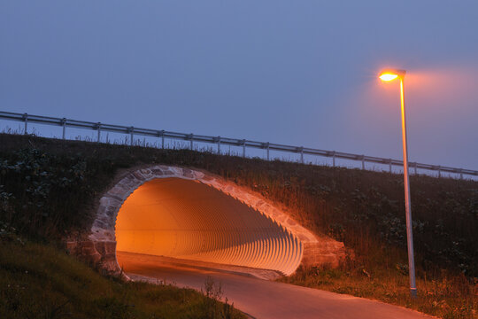 Verkehrswege Bilder Durchsuchen 1,527,634 Archivfotos,