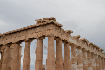 Obraz premium sien, antiguas, arquitectura, acrópolis, grecia, atenas, romano, grecas, viajando, columna, historia, arruinar, gemas, partenón, monumento, arruinar, viejo, edificio, cielo, arqueología, hito, europa,
