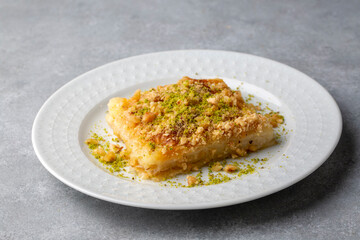 Laz pastry; It is a dessert made with phyllo dough, butter, pudding and sherbet. Turkish name; Laz boregi