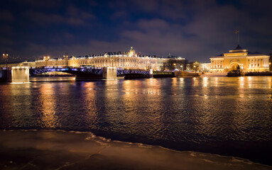 Fototapeta premium Night St. Petersburg, Palace Embankment