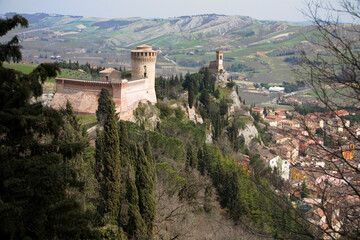 Brisighella, Ravenna. Panorama con la Rocca Manfrediana con Torre dell' Orologio sopra il borgo